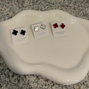 TRIO ARETES